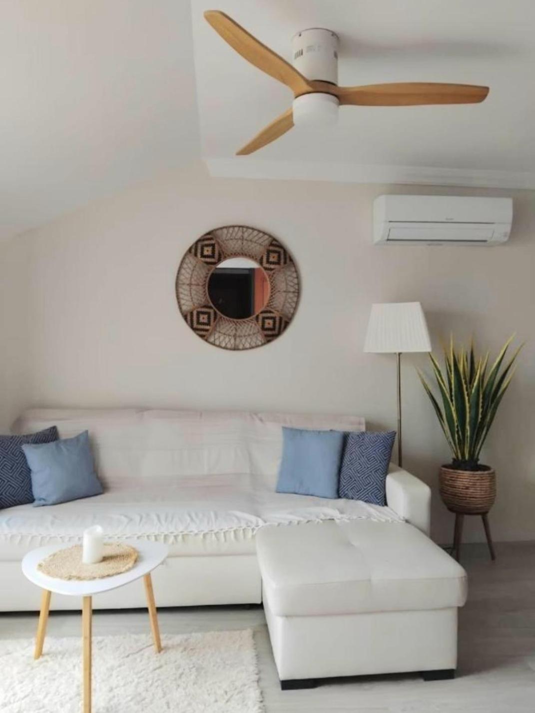 New City Penthouse Near Beach With Sunny Balcony Фуенхірола Екстер'єр фото
