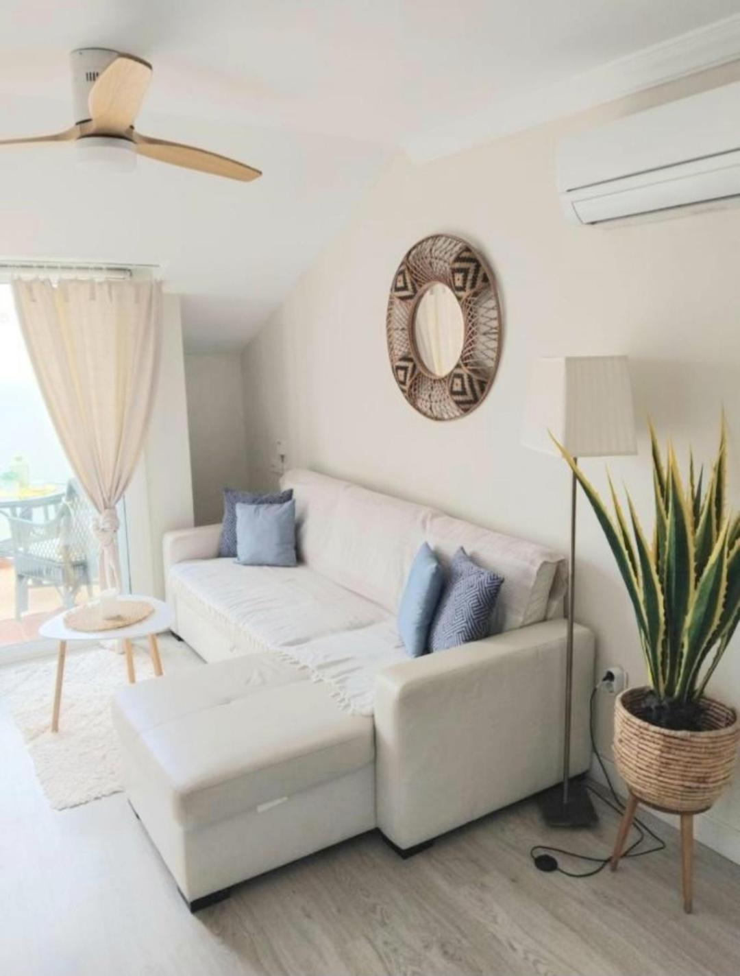 New City Penthouse Near Beach With Sunny Balcony Фуенхірола Екстер'єр фото