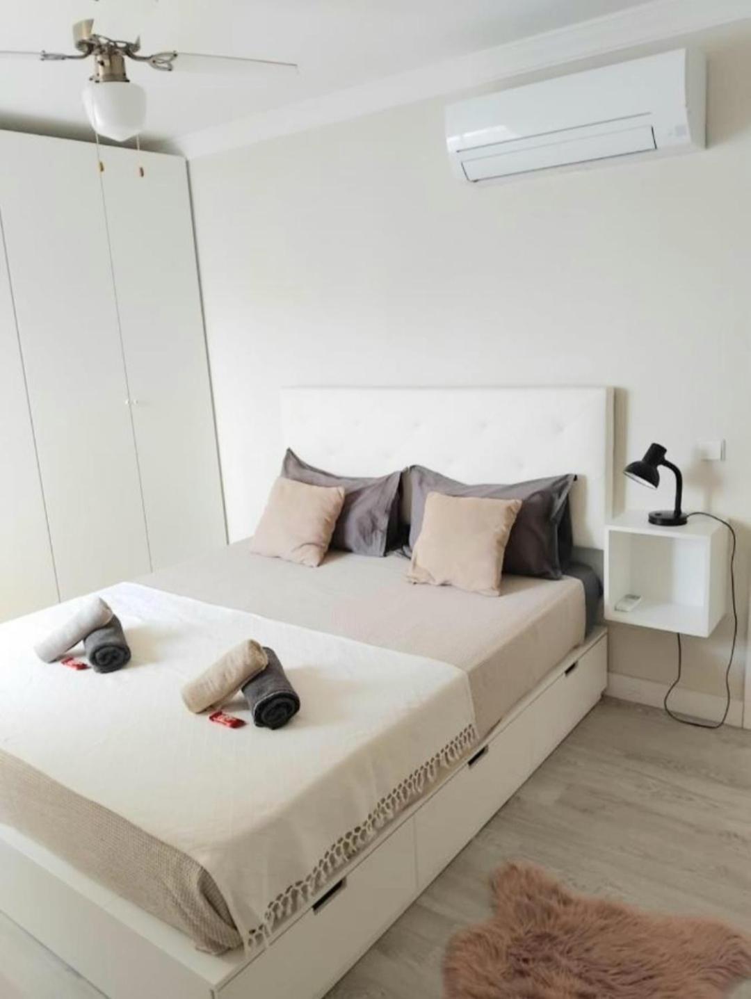 New City Penthouse Near Beach With Sunny Balcony Фуенхірола Екстер'єр фото