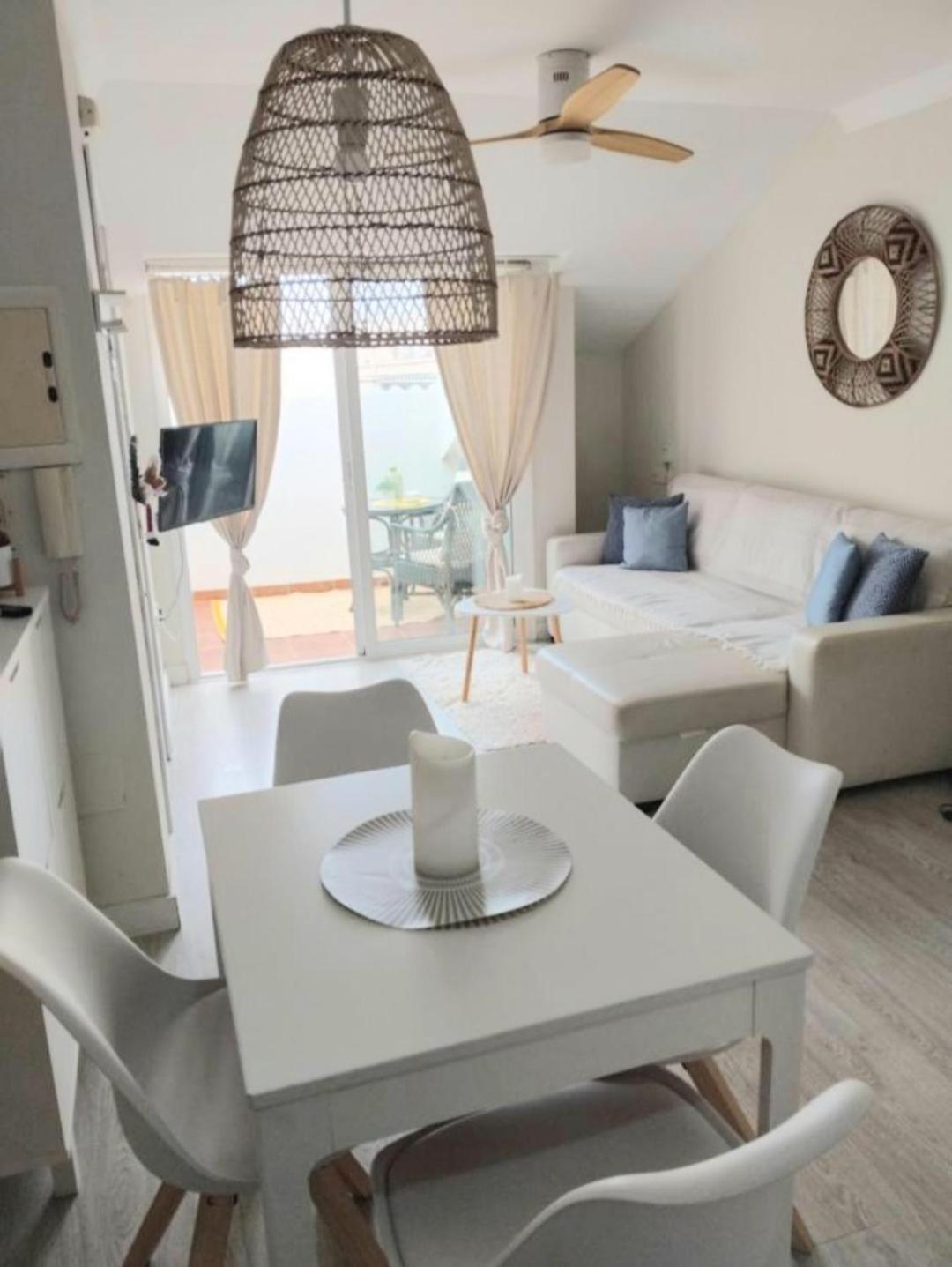 New City Penthouse Near Beach With Sunny Balcony Фуенхірола Екстер'єр фото